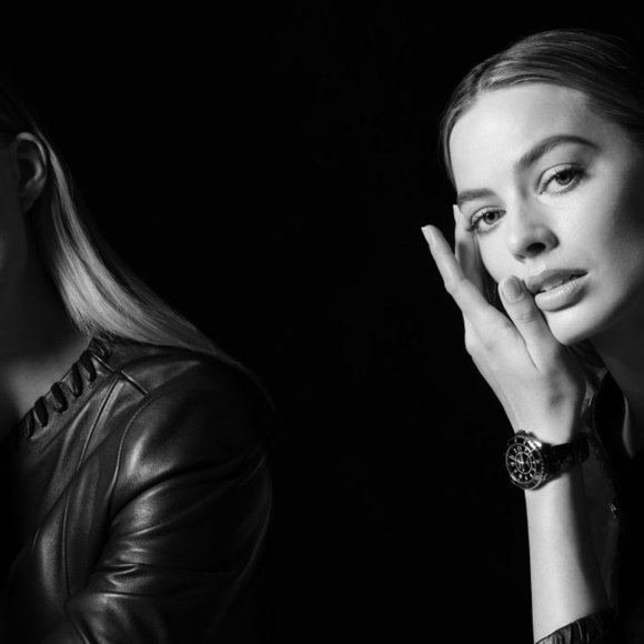 UPDATED PICTURES :) 98% NEW CHANEL J12 BLACK WATCH - Picture 2 of 10